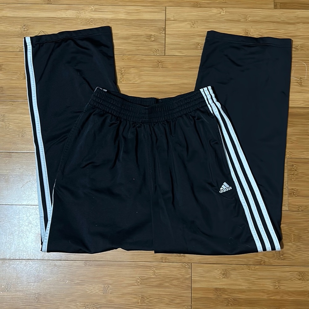 Adidas sweatpants. Size M